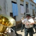 fanfare en kleden uit ramen