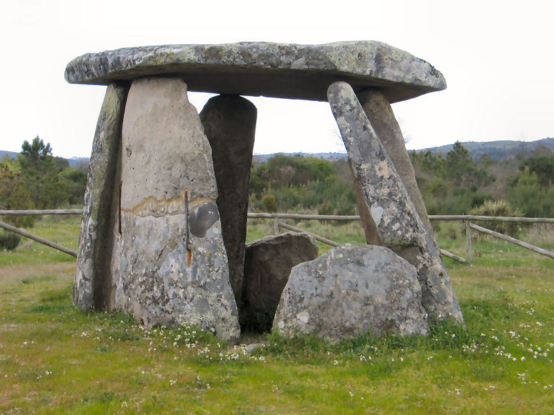 dolmen in de buurt van van Montemor o Novo