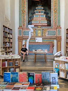 Óbidos: boekenaltaar boekhandel Santiago