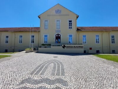 Gevel van het ziekenhuis in Alcobaça