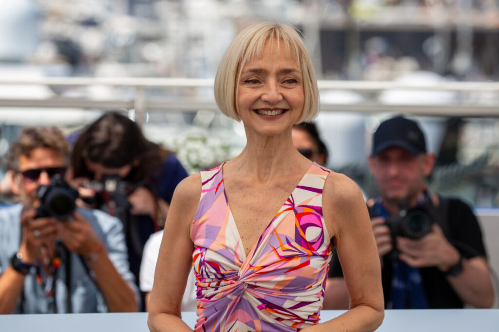 De Portugees-Franse actrice Maria de Medeiros is vaak te zien in internationale productiefilms. Ze regisseert zelf ook films zoals eentje over de Anjerrevolutie.