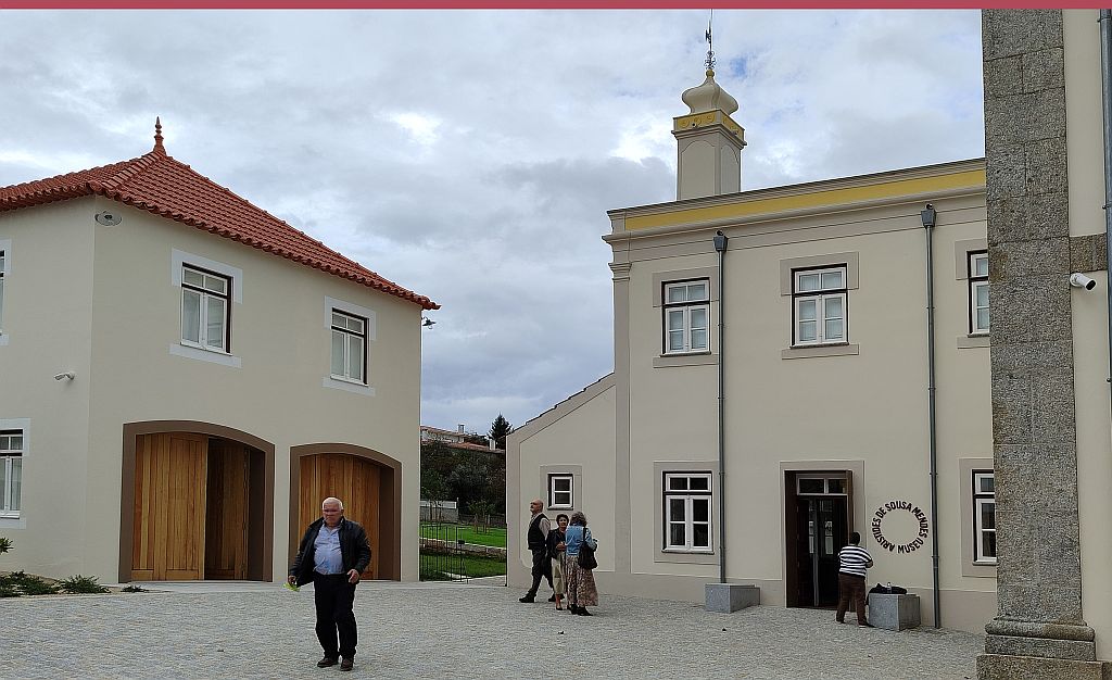 De ingang van het museum