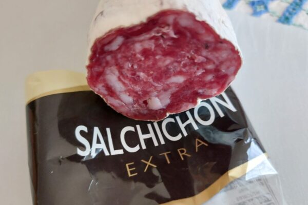 Opengesneden Spaanse salsichón