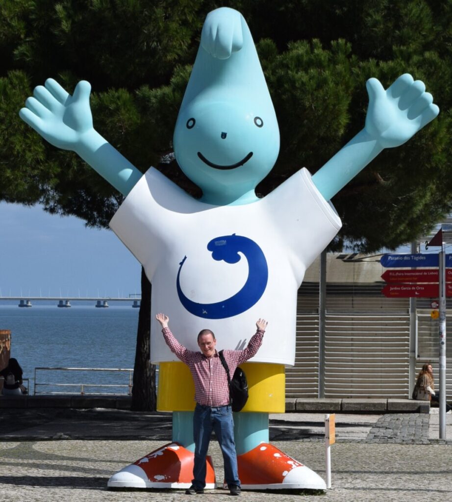 De mascotte Gil op het Parque das Nações.