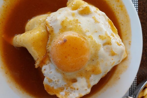 Francesinha uit Porto, Portugal